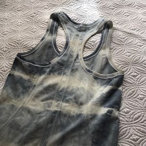 RARE Lululemon tie dye Swiftly Tech racerback 4